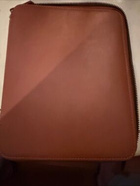 Mark & Graham Brown Leather Zip Organizer